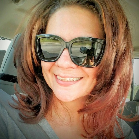 Meet your Posher, Darcy - Picture 1 of 1